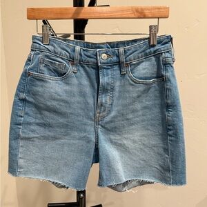 NWOT Old Navy Blue Jean Shorts High-Waisted Frayed Hem
